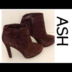 ASH-Suede Platform Ankle Boots. Color:PRUNE